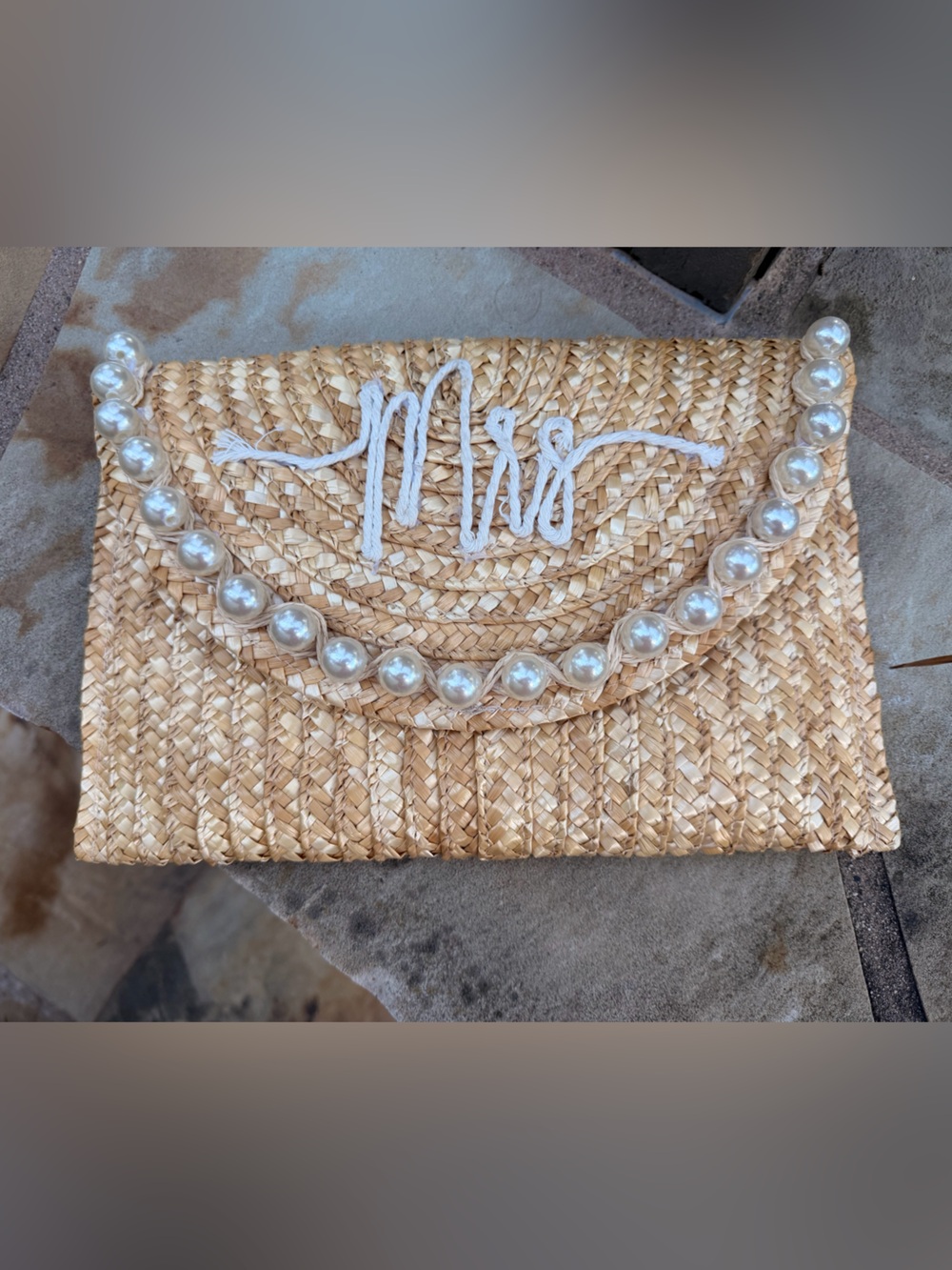 Shiraleah Mrs. Pearl Woven Straw Clutch - Picture 3 of 4
